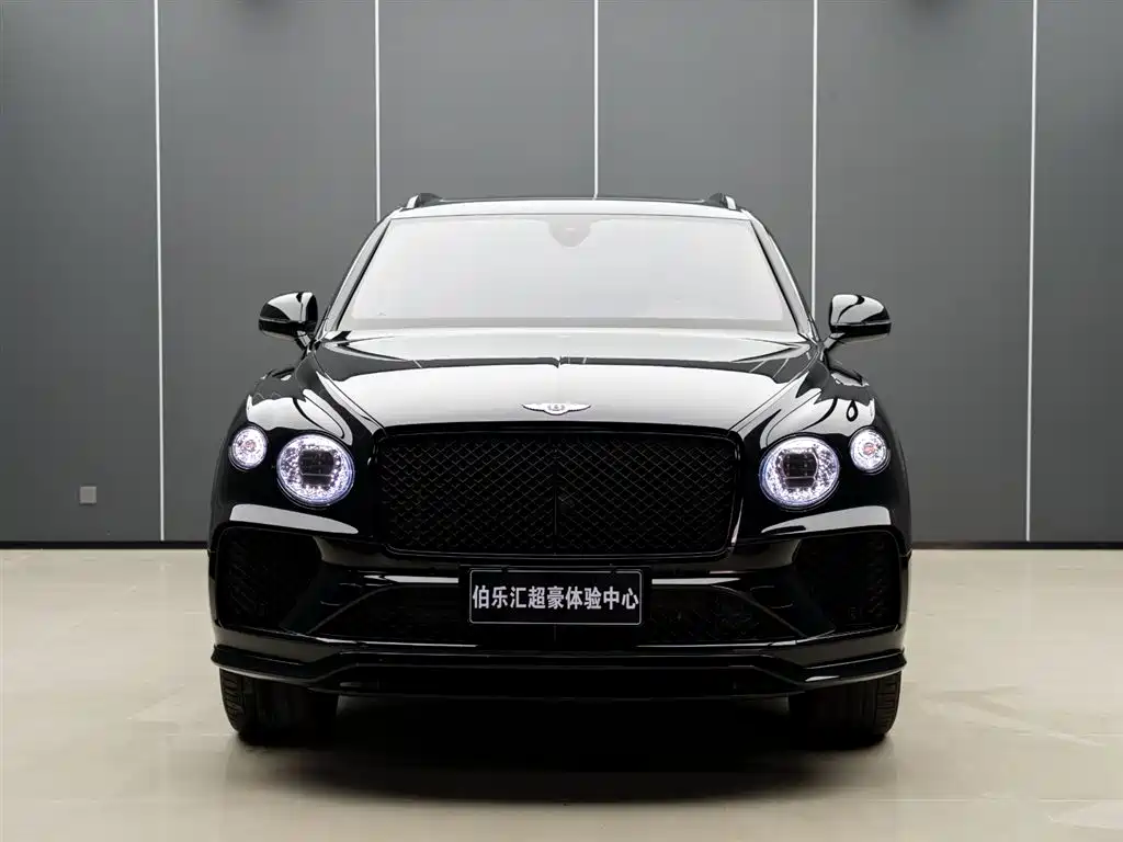Bentley Bentayga 2022 — фото 4