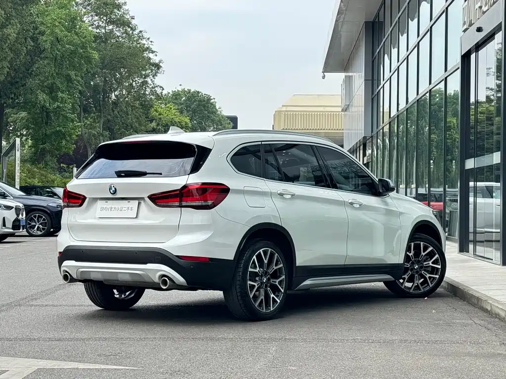 BMW X1 2022 — фото 7