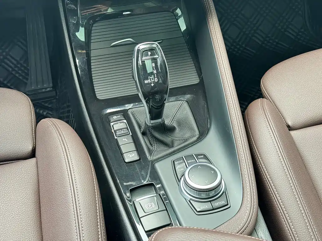 BMW X1 2022 — фото 15