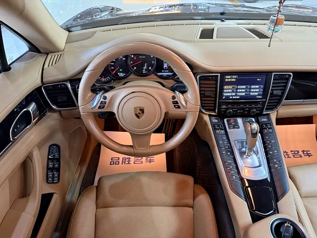 Porsche Panamera 2016 — фото 11