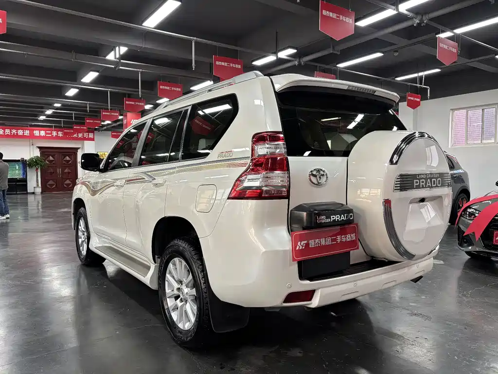 Toyota Prado 2016 — фото 13