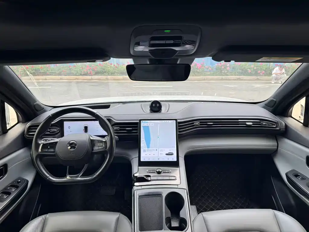 NIO ES6 2021