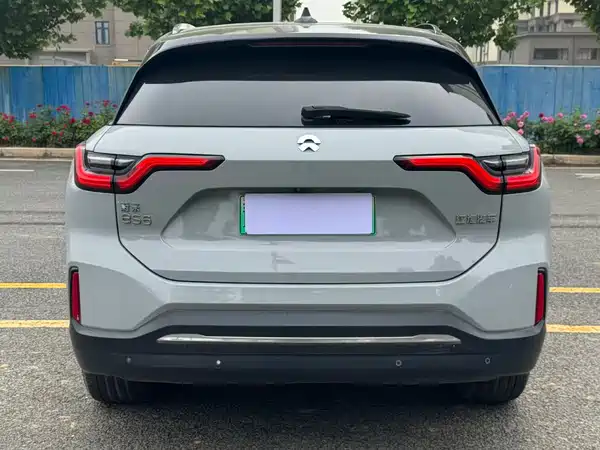 NIO ES6 2021