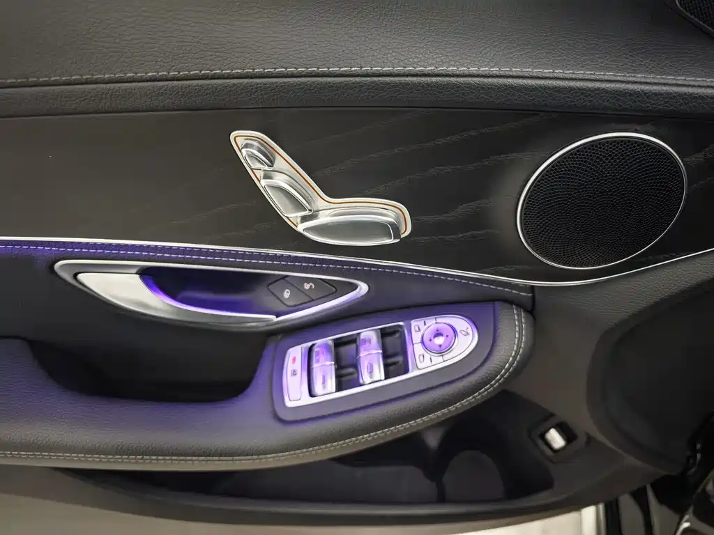 Mercedes-Benz C-Class 2020 — фото 12