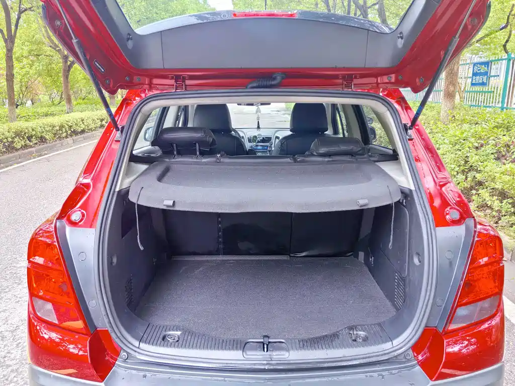 Chevrolet Trax 2015 — фото 12