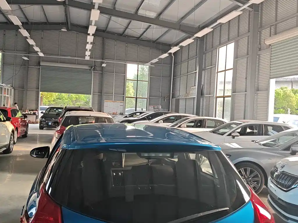 Toyota Yaris L 2016