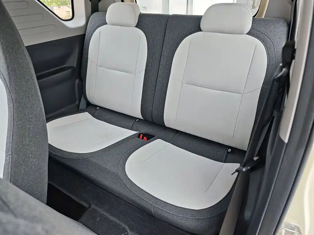 Geely Galaxy Panda 2025 — фото 17