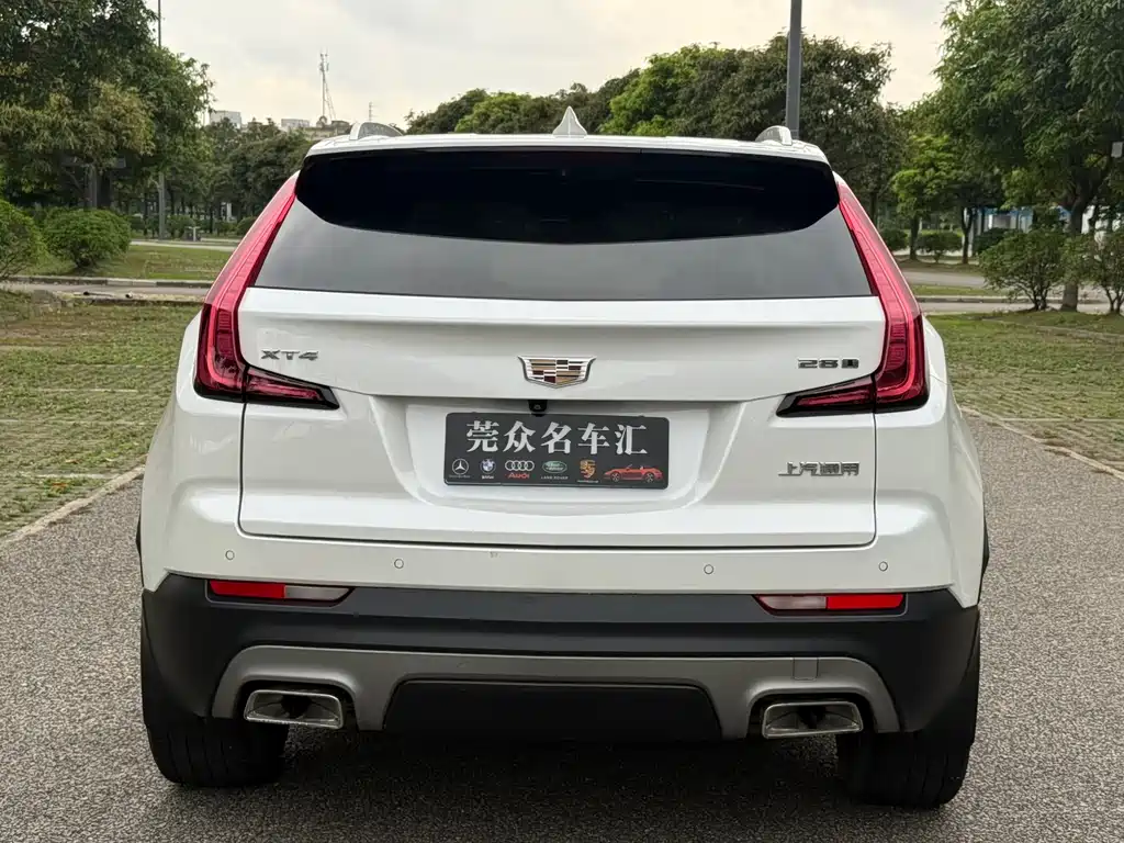 Cadillac XT4 2020 — фото 6