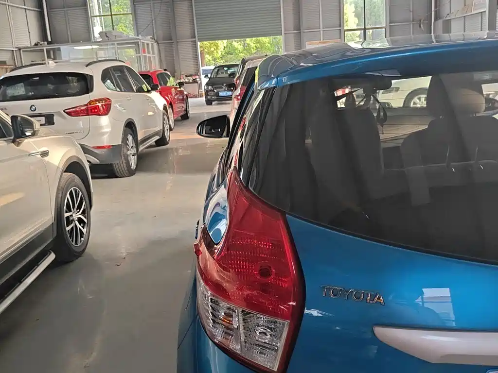 Toyota Yaris L 2016