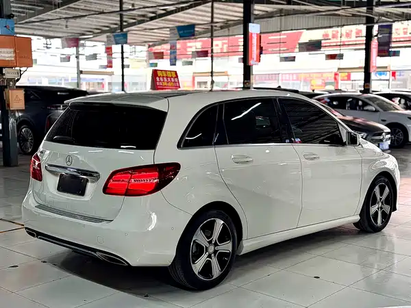 Mercedes-Benz B-Class 2016