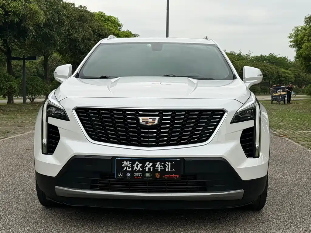 Cadillac XT4 2020 — фото 2