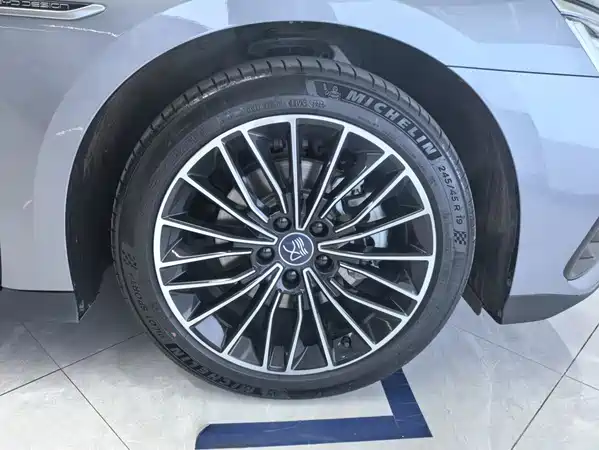 BYD Han 2023