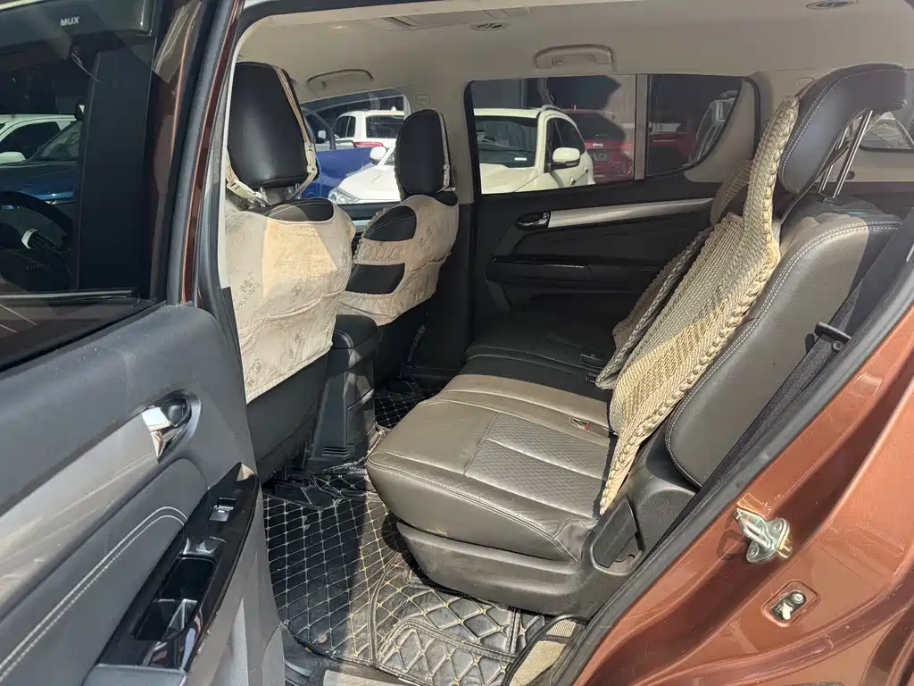 Isuzu MU-X 2017