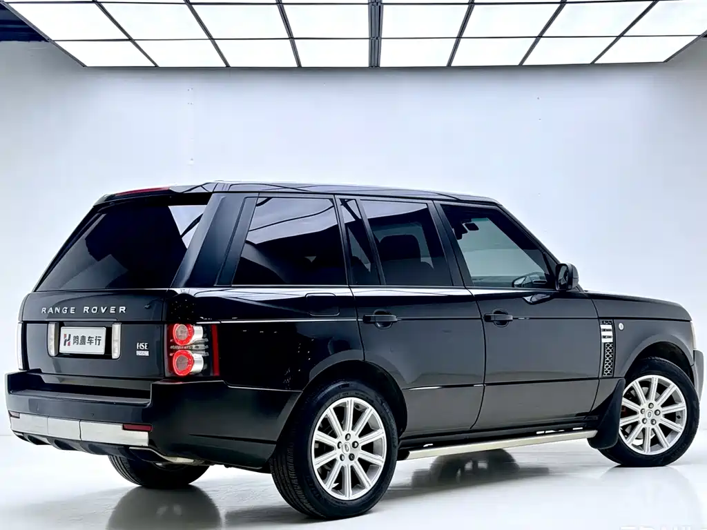 Land Rover Range Rover 2010 — фото 4