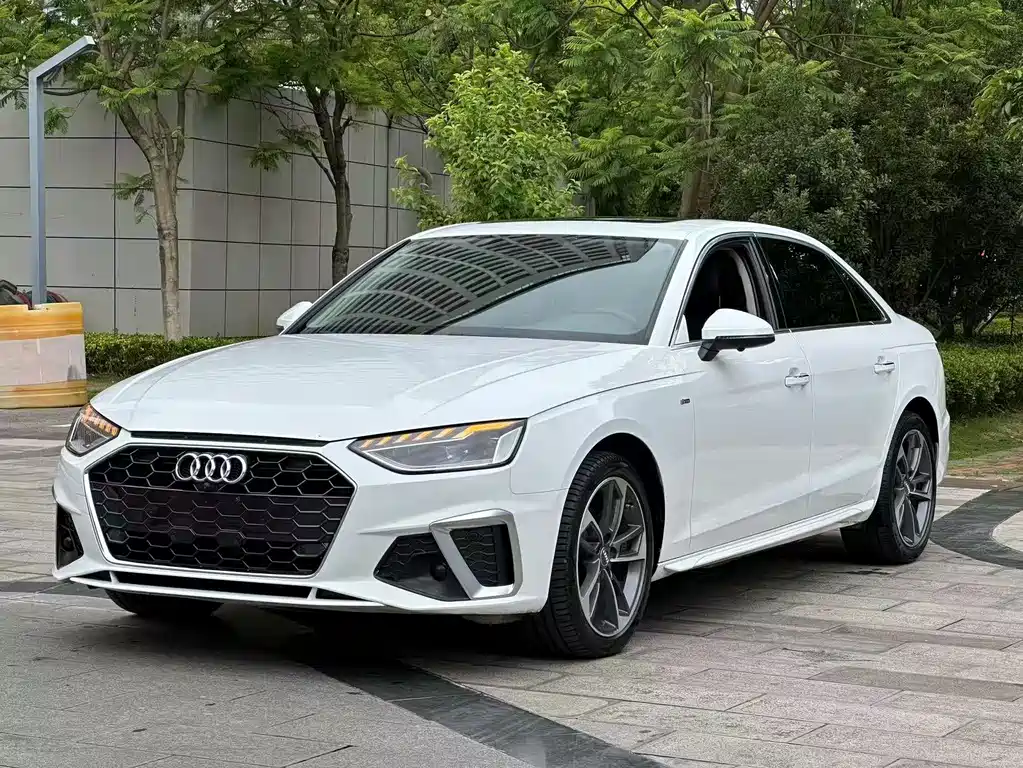 Audi A4L 2021