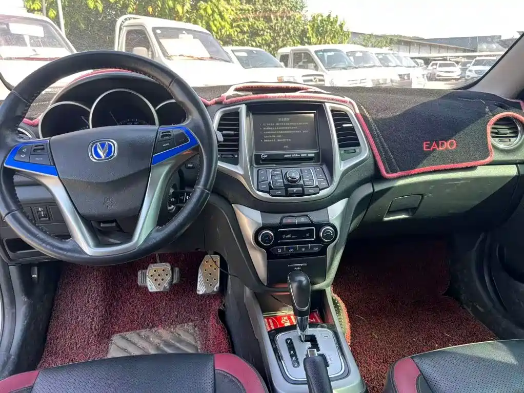 Changan Eado XT 2015 — фото 8