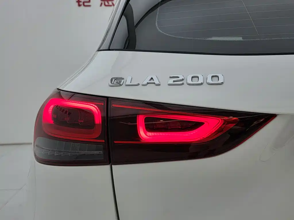Mercedes-Benz GLA 2022 — фото 8