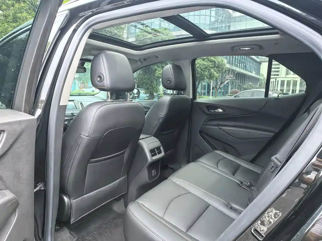Chevrolet Equinox 2019 — фото 11