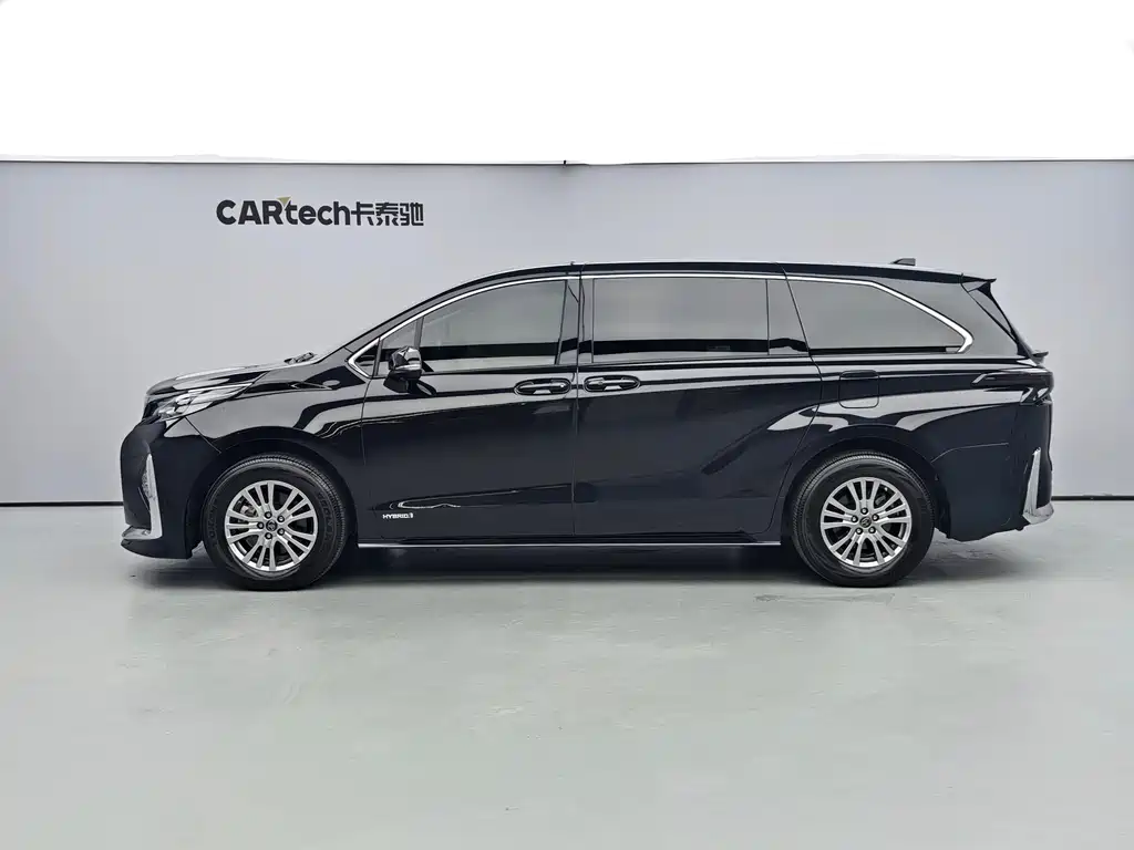 Toyota Sienna 2023