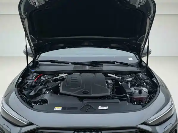 Audi A5L 2025