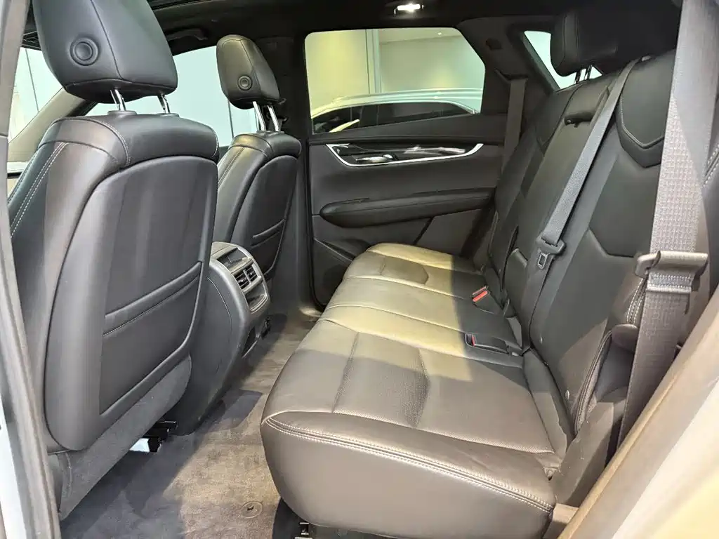 Cadillac XT5 2020 — фото 22