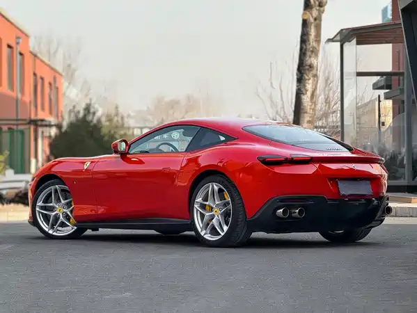 Ferrari Roma 2024