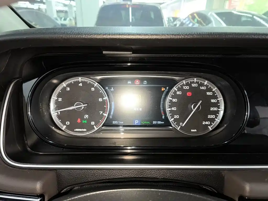 GAC Trumpchi M6 2020 — фото 12