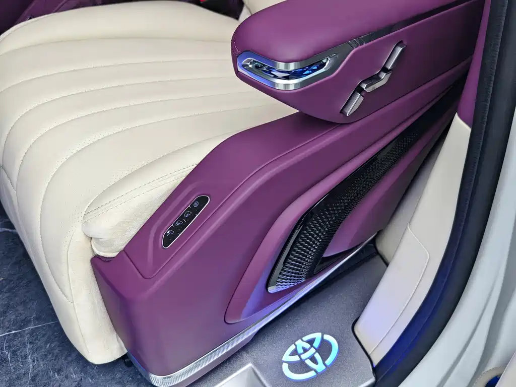 Toyota Sienna 2024 — фото 17