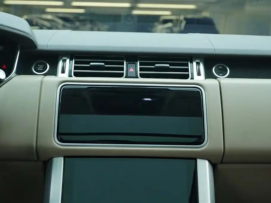 Land Rover Range Rover 2020 — фото 19