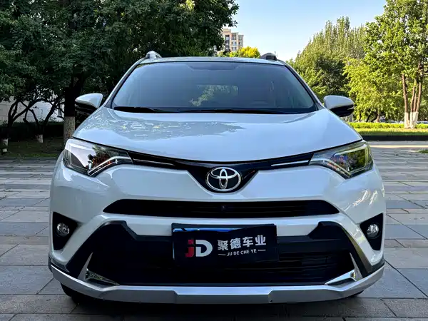 Toyota RAV4 2016
