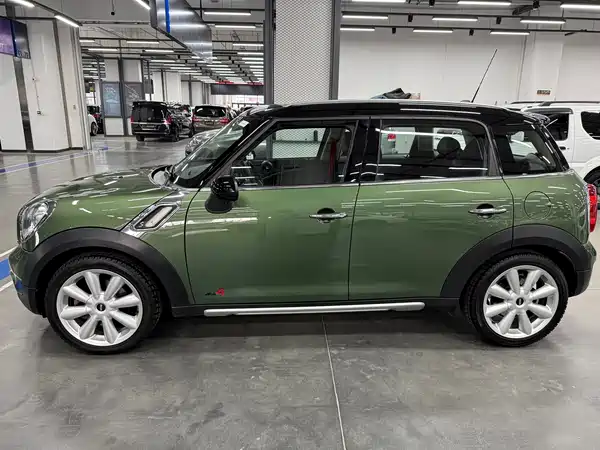 MINI Countryman 2015