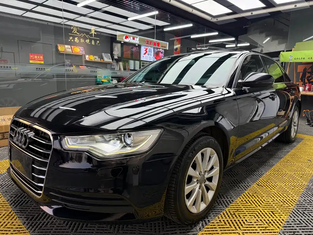 Audi A6L 2015 — фото 1