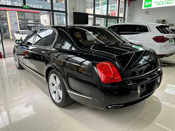 Bentley Flying Spur 2005