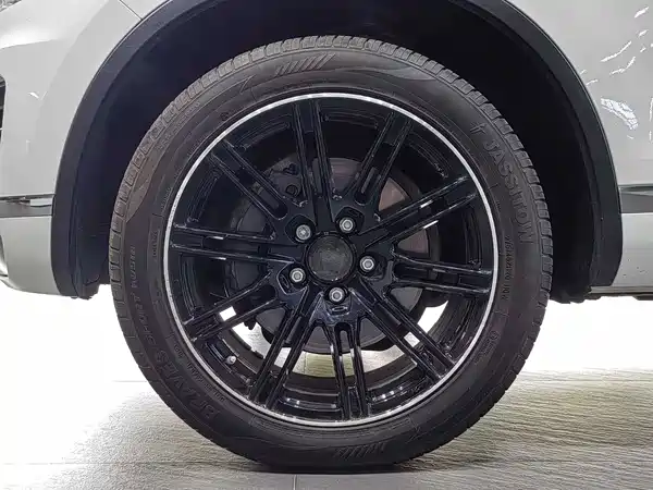 Volkswagen Touareg 2016