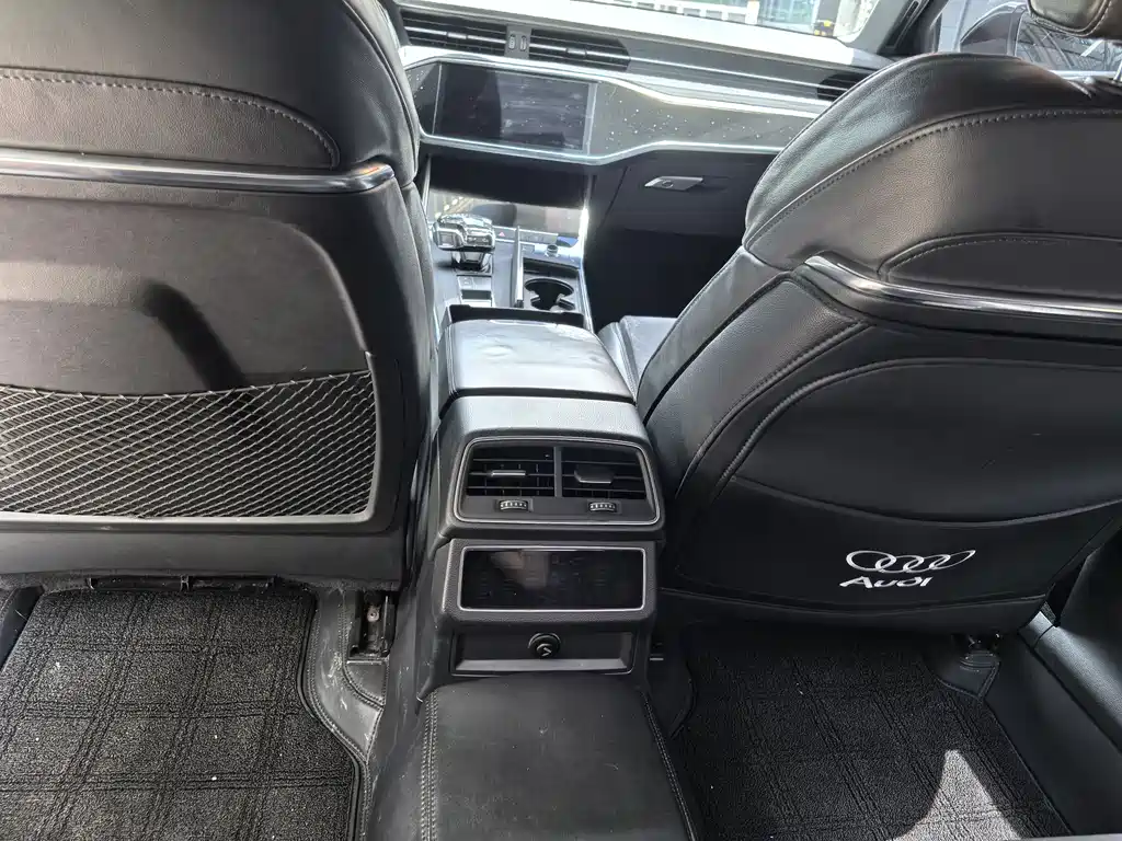 Audi A6L 2020 — фото 10