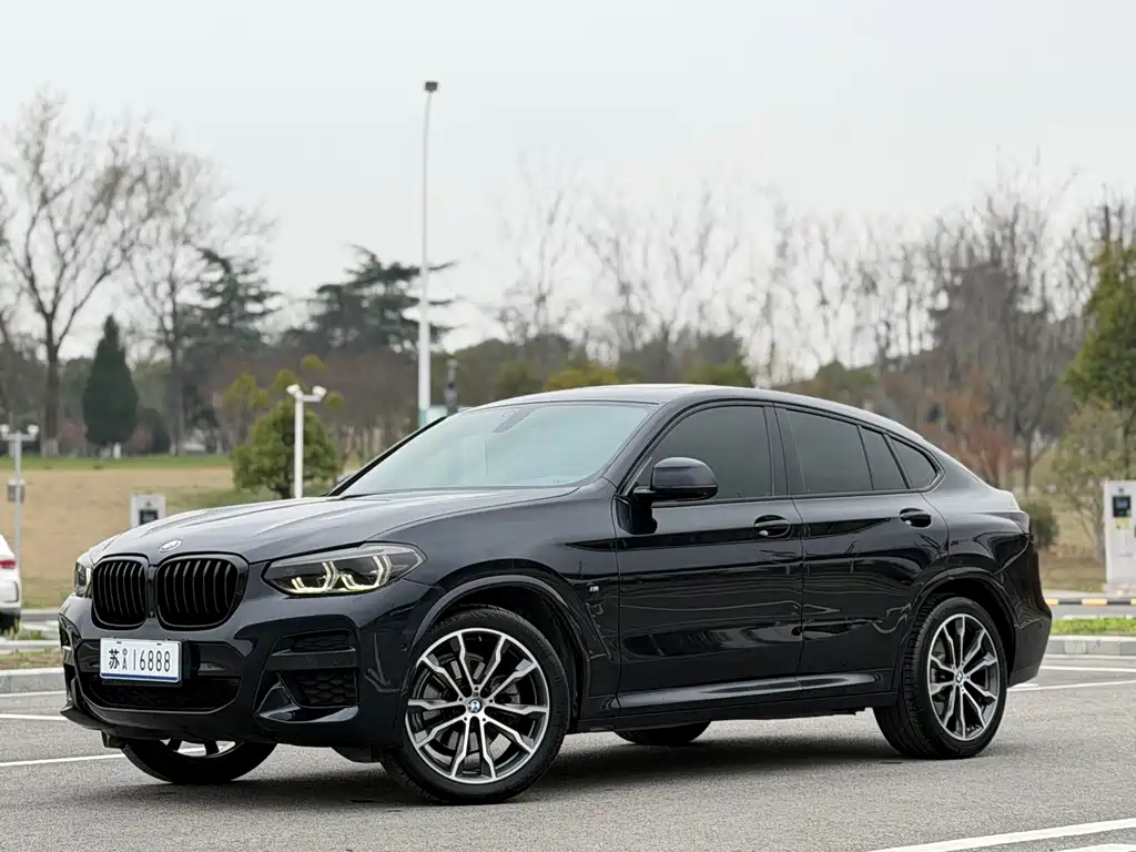 BMW X4 2021 — фото 1