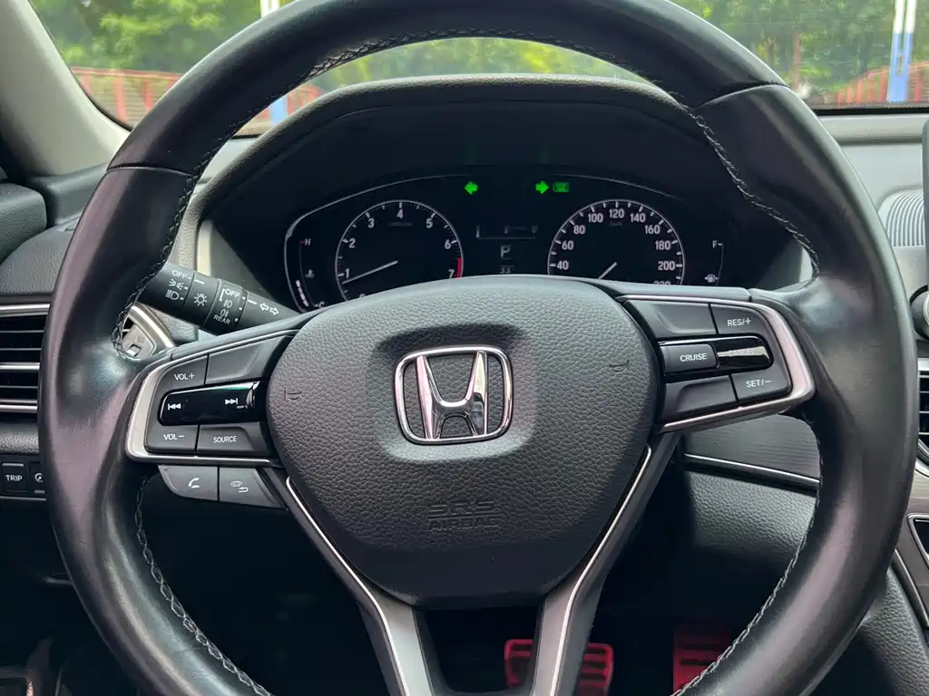 Honda Accord 2020 — фото 14