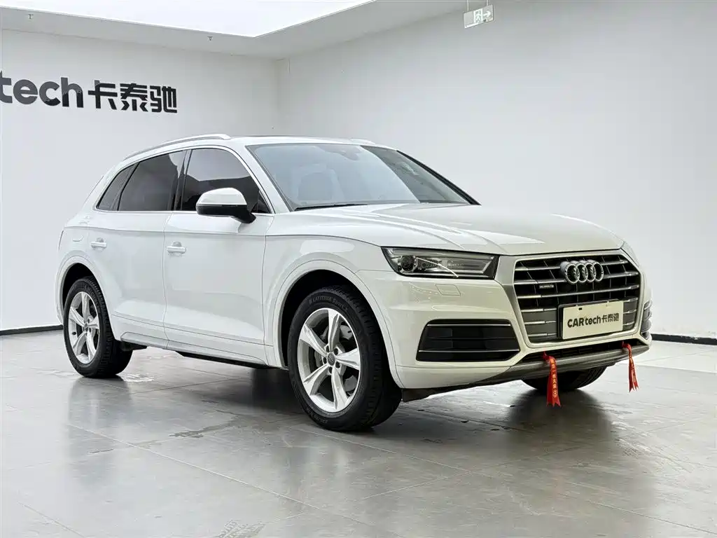 Audi Q5L 2020 — фото 2
