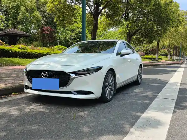 Mazda 3 Axela 2021