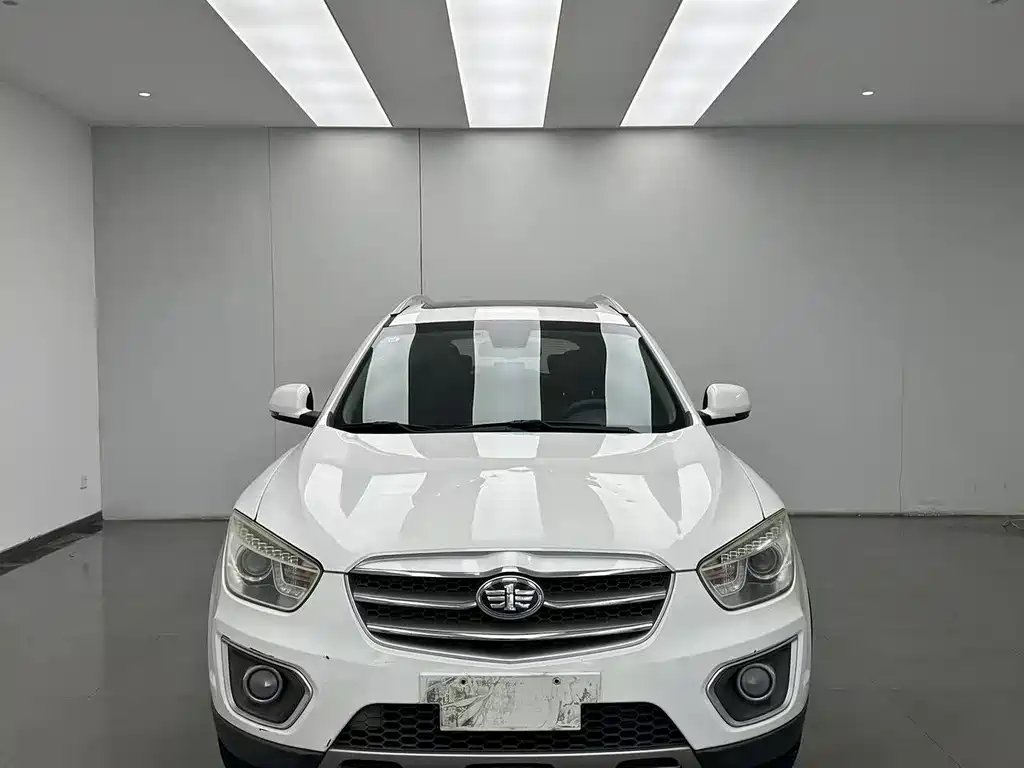 Bestune X80 2015 — фото 2