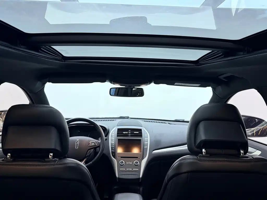 Lincoln MKC 2018 — фото 14