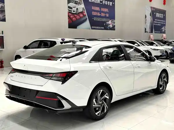 Hyundai Elantra 2026