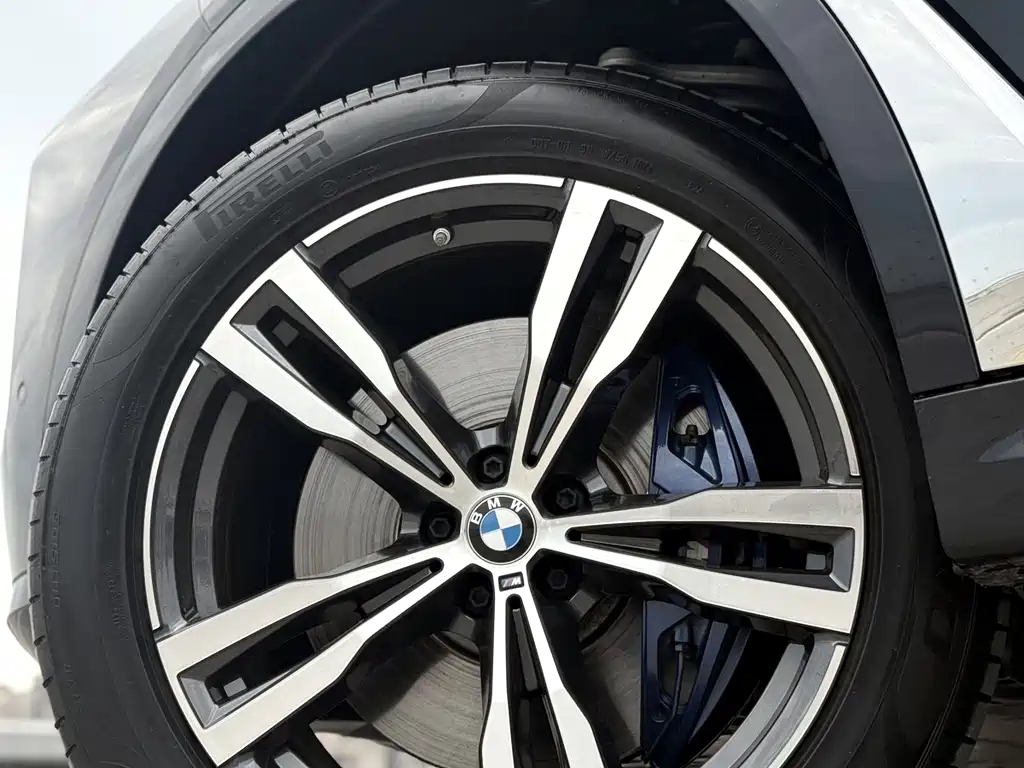 BMW X7 2025 — фото 14