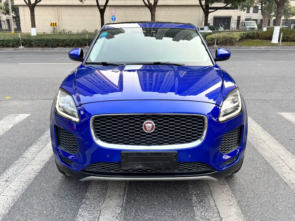 Jaguar E-PACE 2019 — фото 2