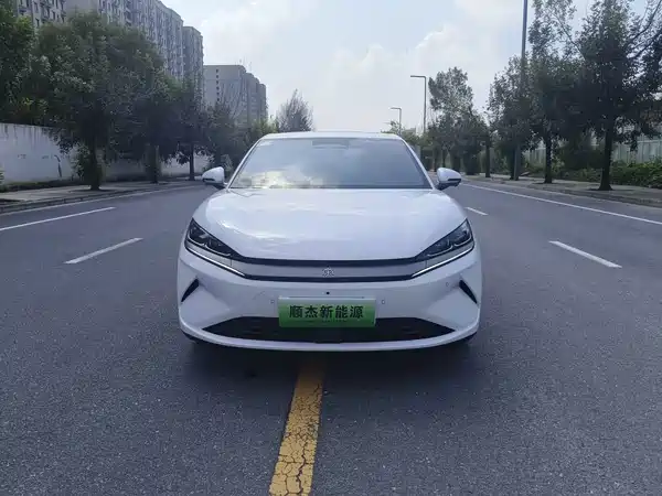 BYD Qin L 2025