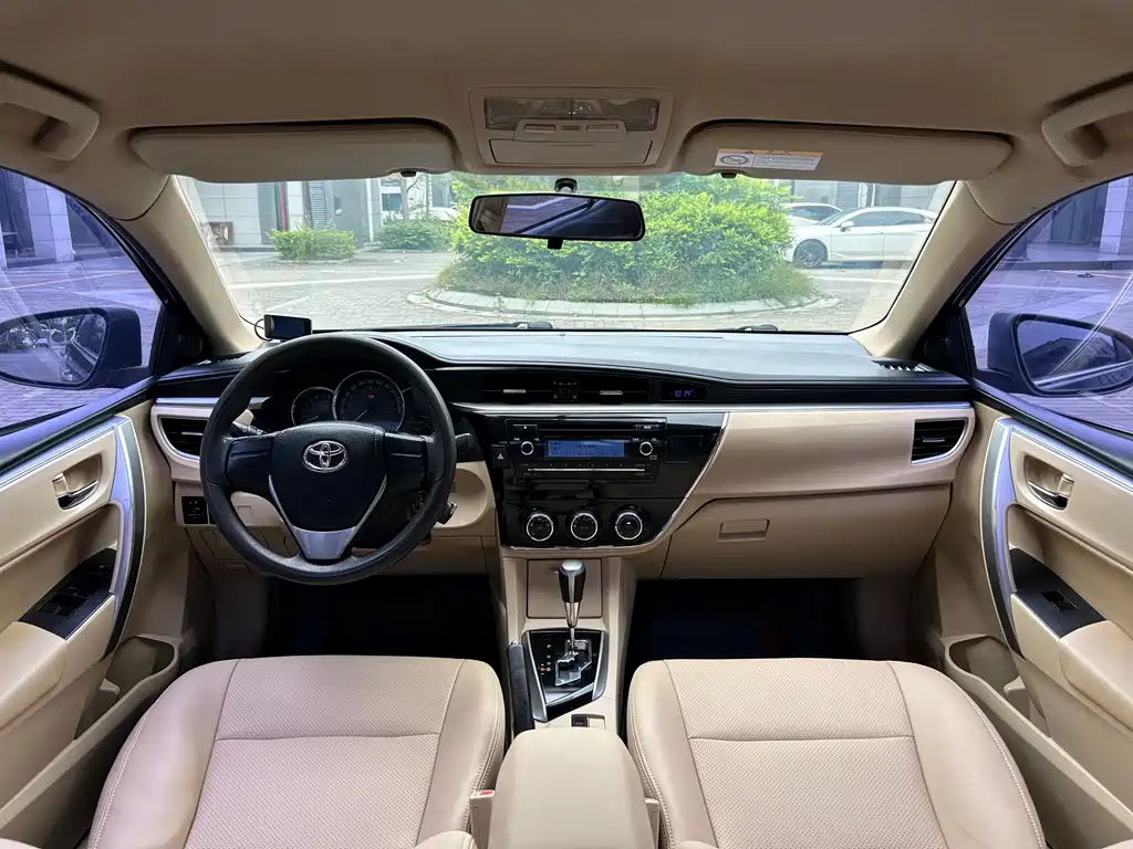 Toyota Corolla 2015