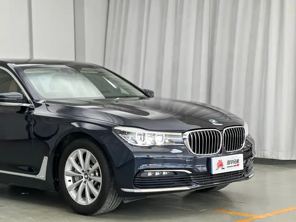 BMW 7 Series 2016 — фото 5