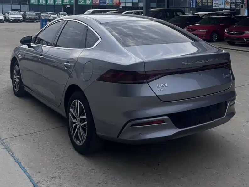 BYD Qin PLUS 2022 — фото 11