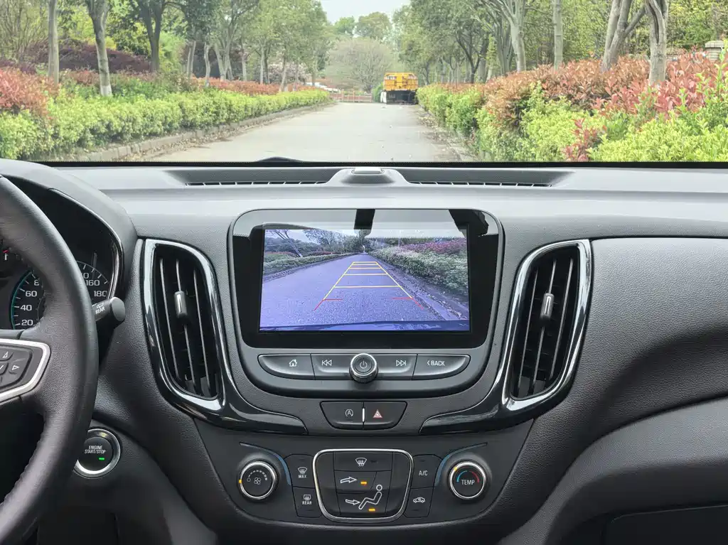Chevrolet Equinox 2022 — фото 14