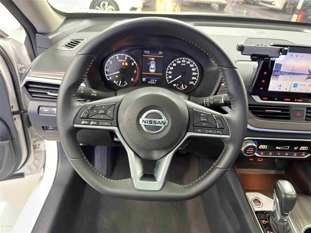 Nissan Teana 2022 — фото 15